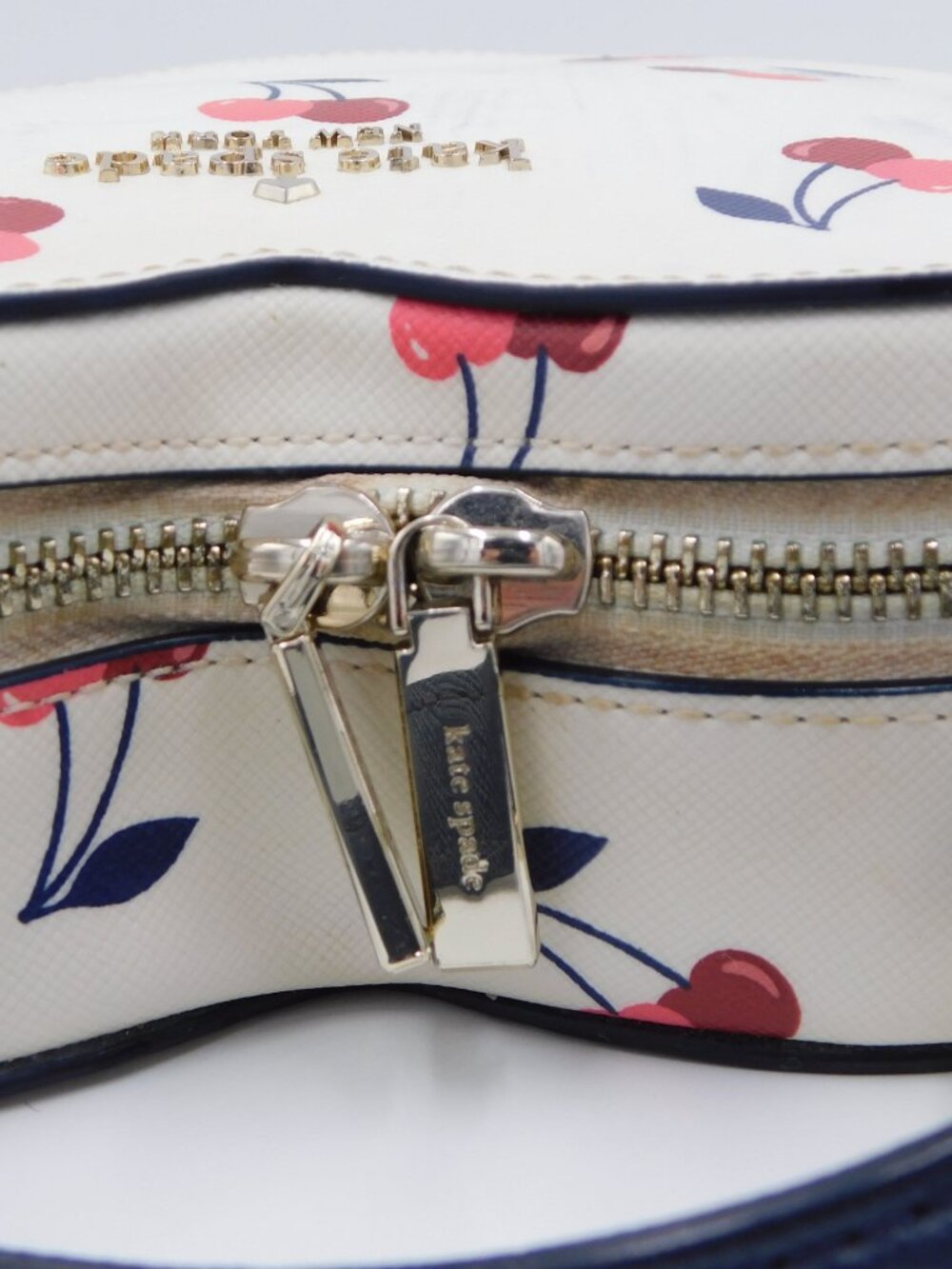 kate spade New York Love Shack Cherry Heart Crossbody in Cream | Stained | Fair - Picture 9 of 14